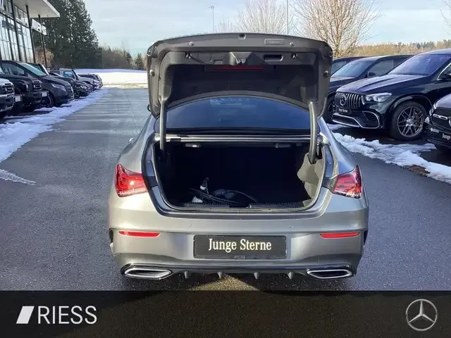 Mercedes-Benz CLA 250