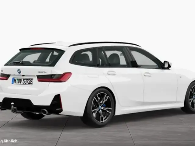 BMW 330