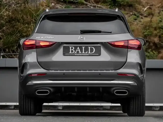 Mercedes-Benz GLA 250