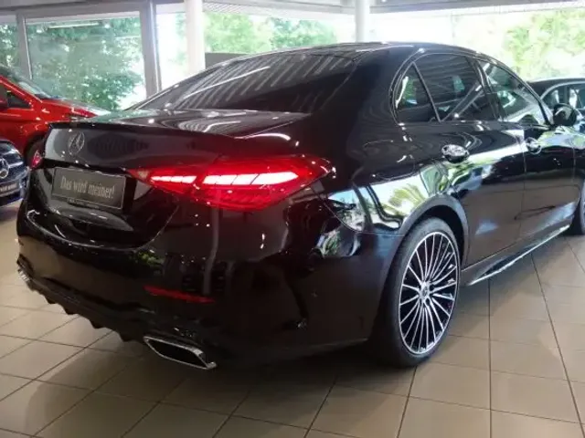 Mercedes-Benz C 180