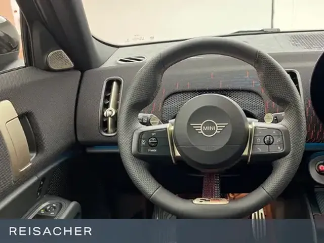 MINI John Cooper Works Countryman