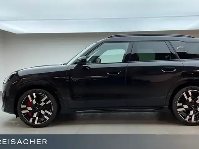 MINI John Cooper Works Countryman