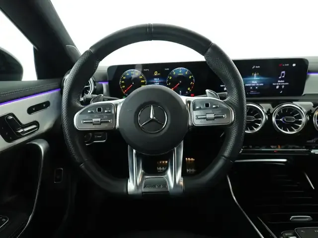Mercedes-Benz CLA 35 AMG