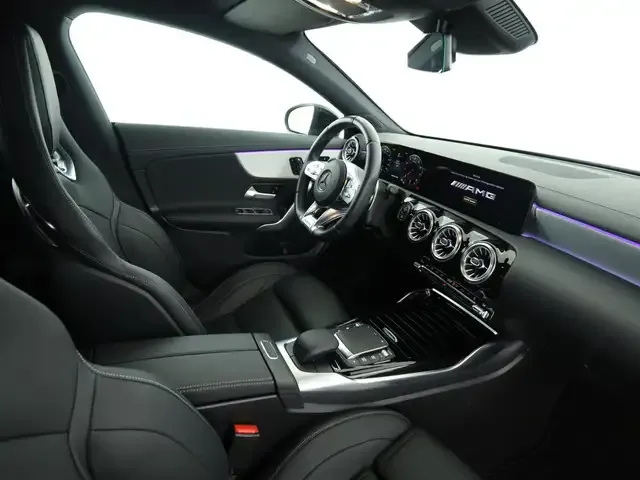 Mercedes-Benz CLA 35 AMG