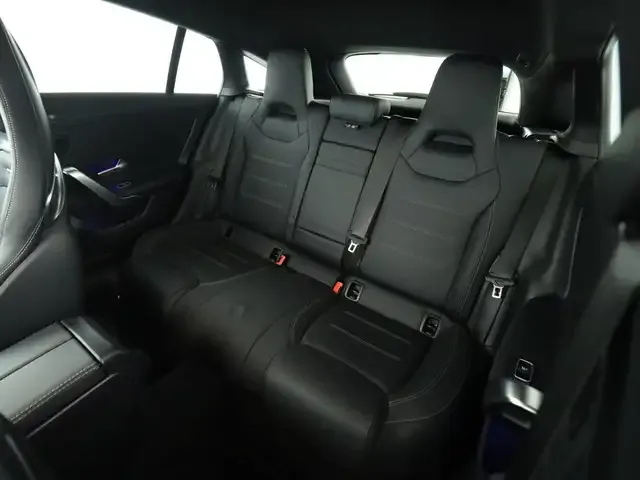 Mercedes-Benz CLA 35 AMG
