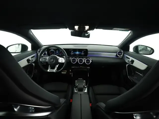 Mercedes-Benz CLA 35 AMG