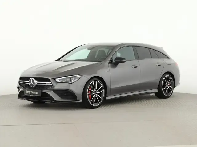 Mercedes-Benz CLA 35 AMG