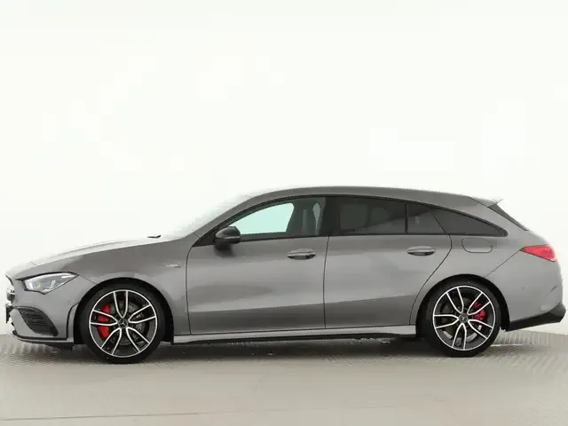 Mercedes-Benz CLA 35 AMG