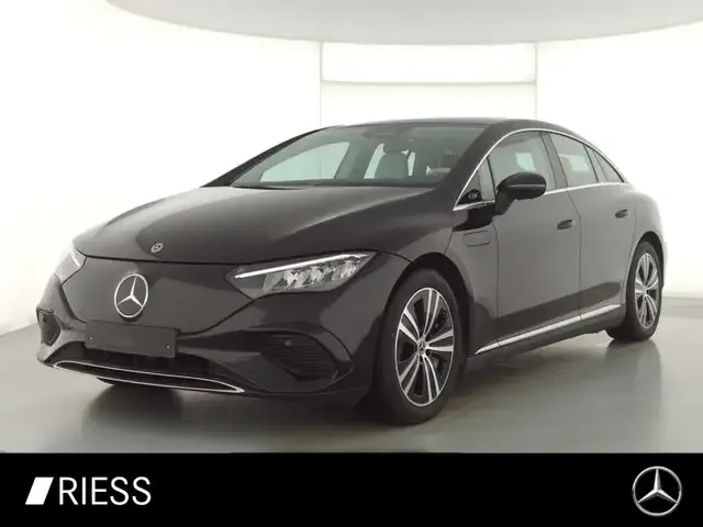 Mercedes-Benz EQE 300