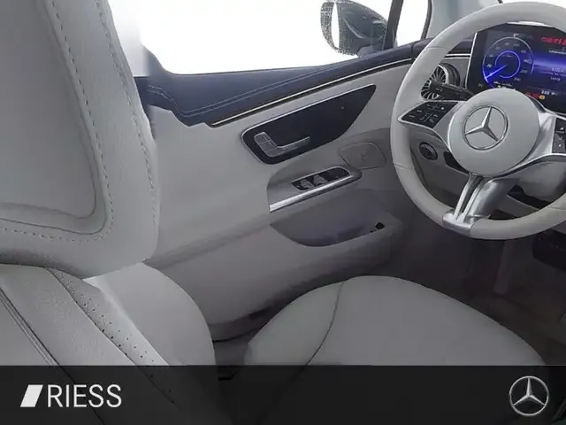 Mercedes-Benz EQE 300