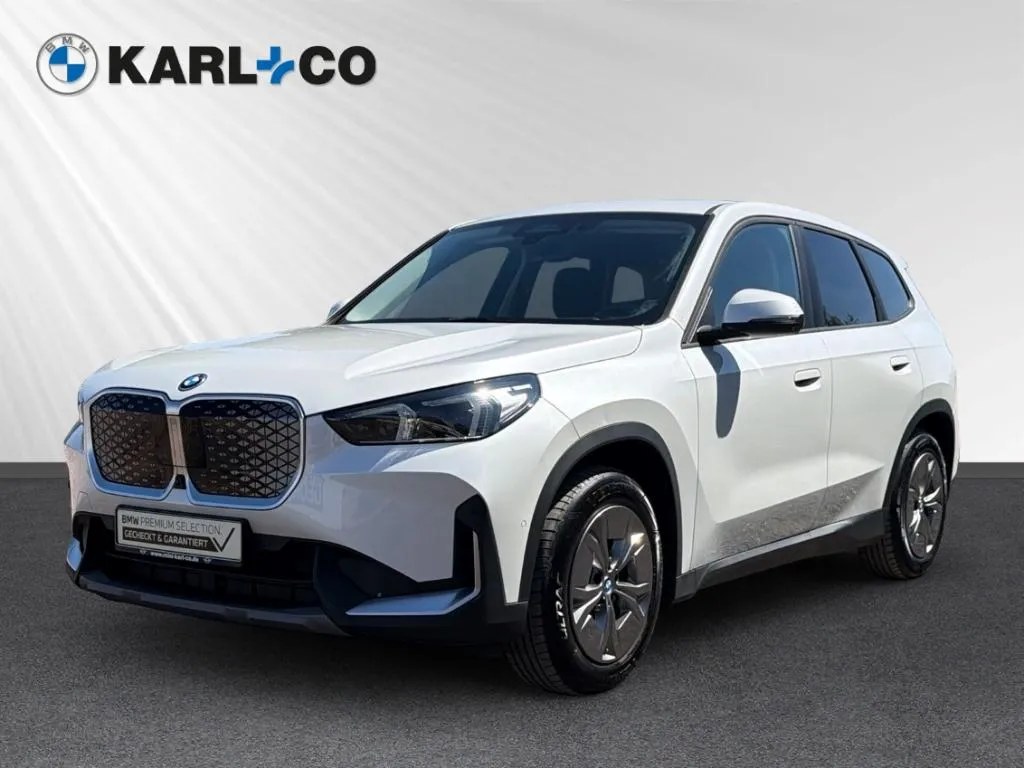 BMW iX1