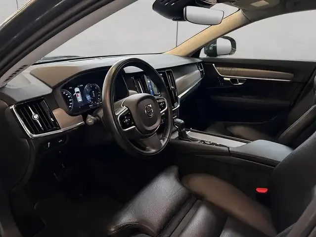 Volvo V90 Cross Country