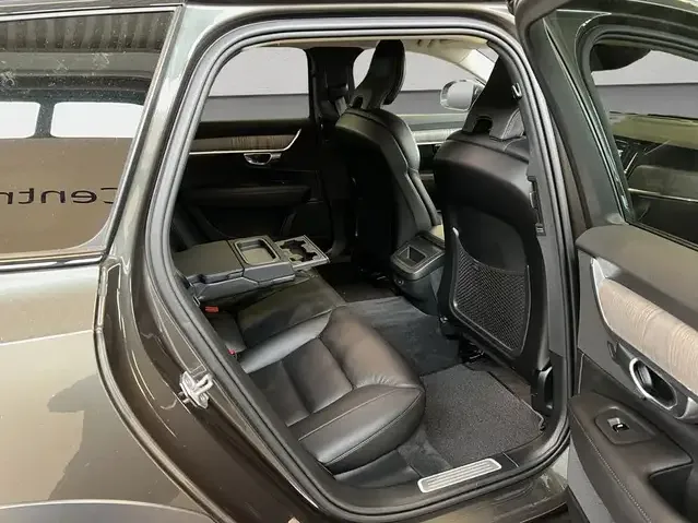 Volvo V90 Cross Country
