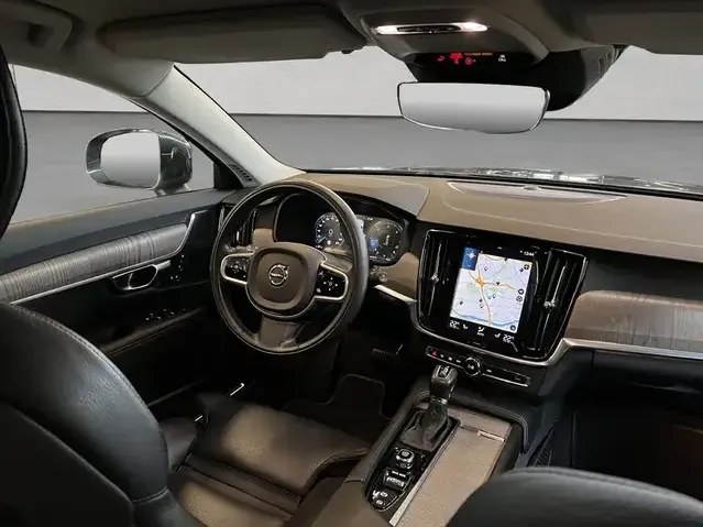 Volvo V90 Cross Country