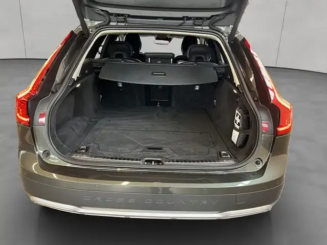 Volvo V90 Cross Country