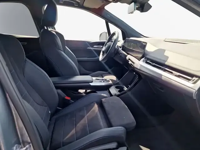 BMW 216