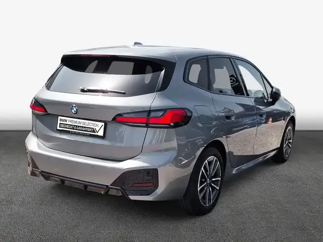 BMW 216