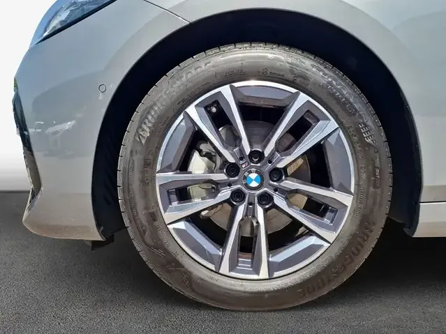 BMW 216
