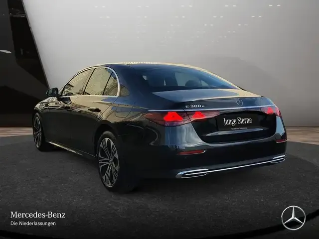 Mercedes-Benz E 300