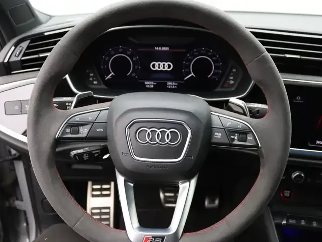 Audi RS Q3