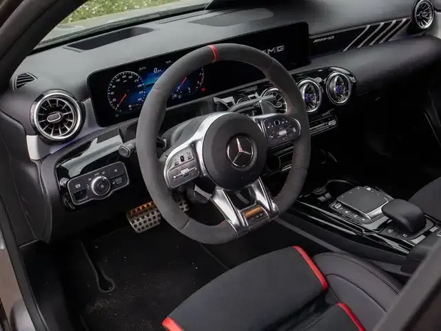 Mercedes-Benz A 45 AMG