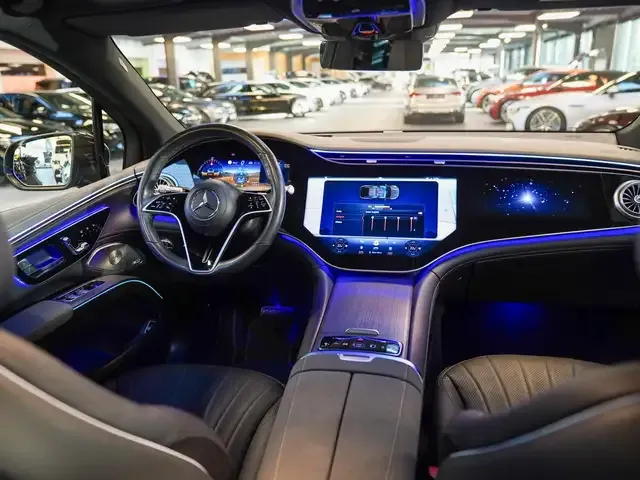 Mercedes-Benz EQS SUV