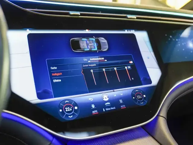 Mercedes-Benz EQS SUV