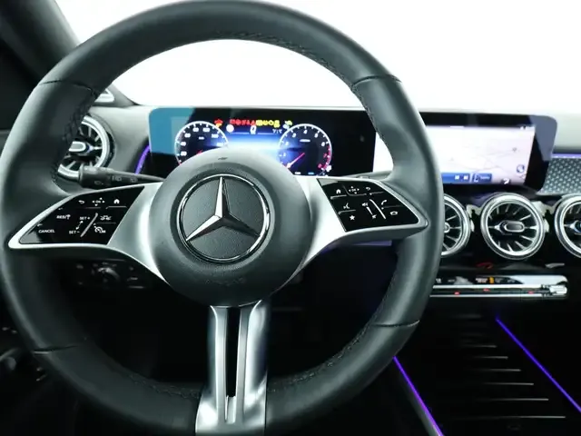 Mercedes-Benz GLB 250