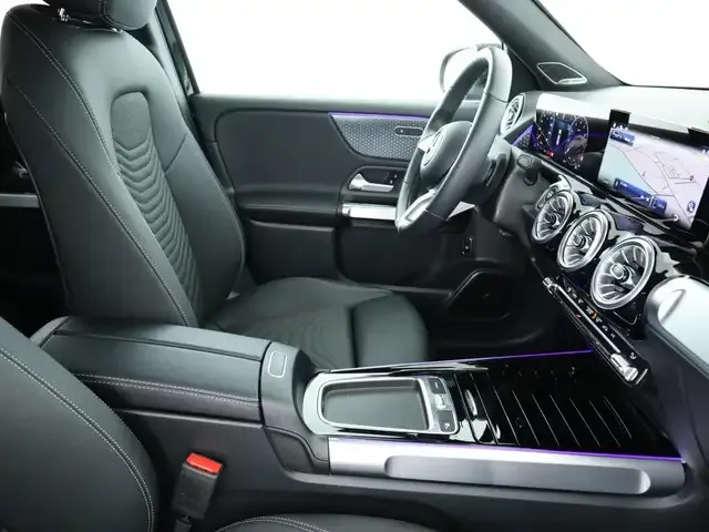Mercedes-Benz GLB 250