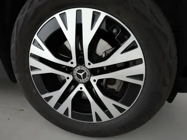 Mercedes-Benz GLB 250
