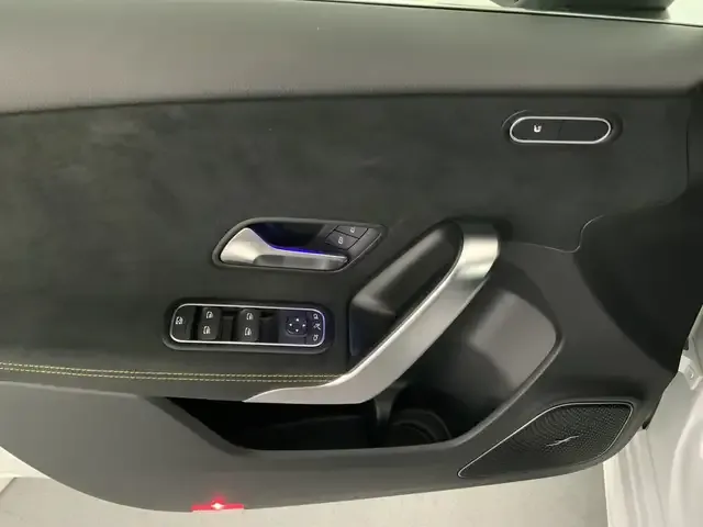 Mercedes-Benz A 45 AMG