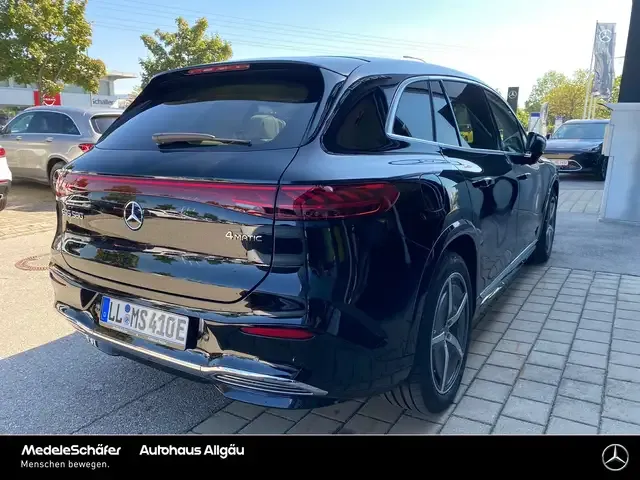 Mercedes-Benz EQS SUV