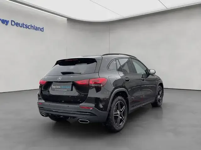 Mercedes-Benz GLA 250