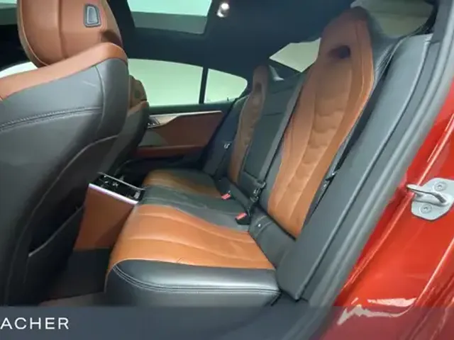 BMW M850
