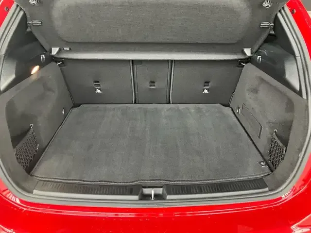 Mercedes-Benz B 220