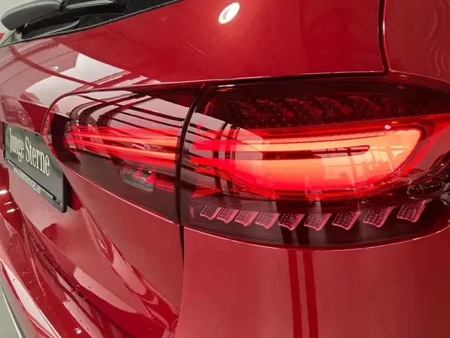 Mercedes-Benz B 220