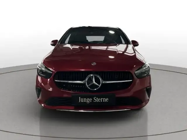 Mercedes-Benz B 220
