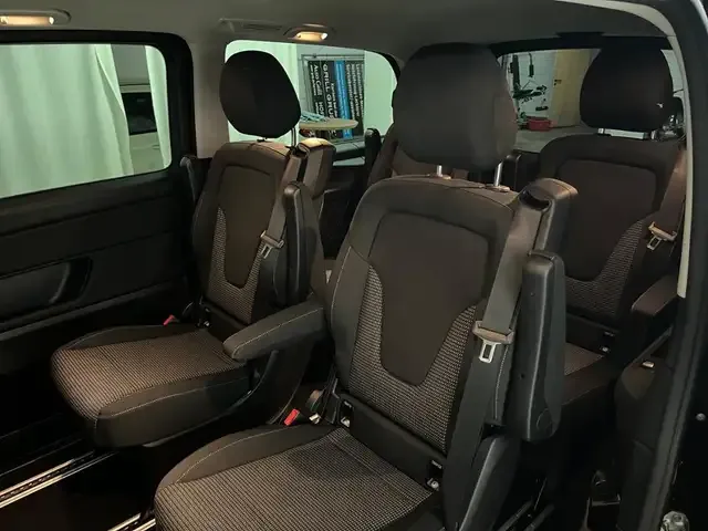 Mercedes-Benz V 250