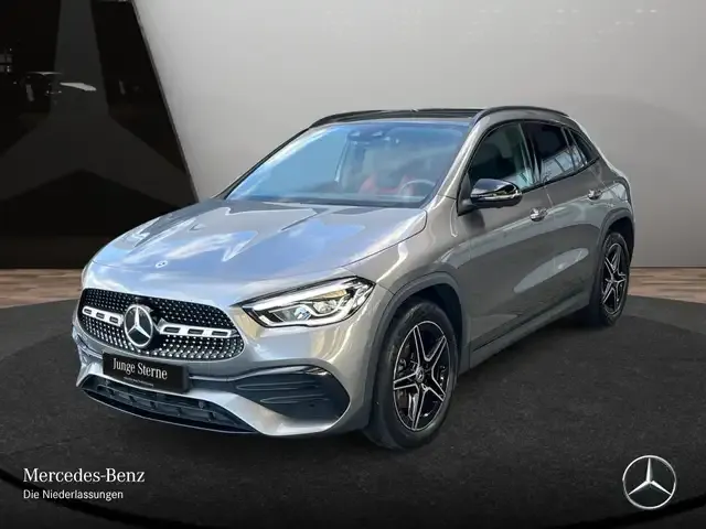 Mercedes-Benz GLA 250