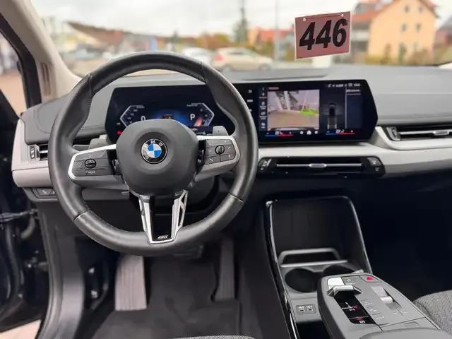 BMW 218