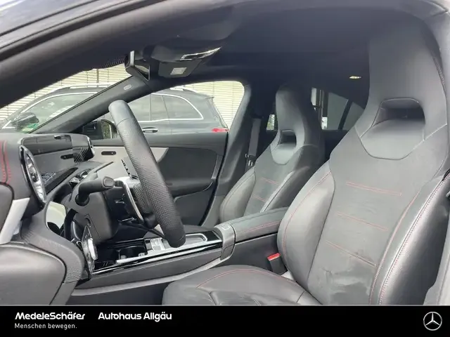 Mercedes-Benz CLA 35 AMG