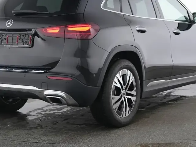 Mercedes-Benz GLA 180