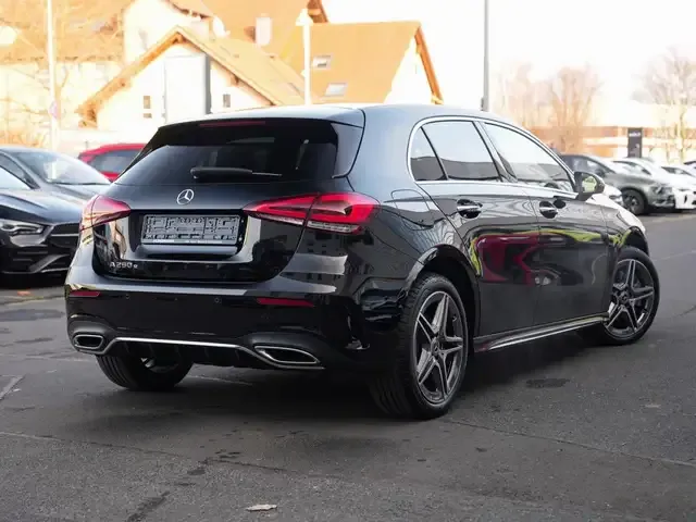 Mercedes-Benz A 250