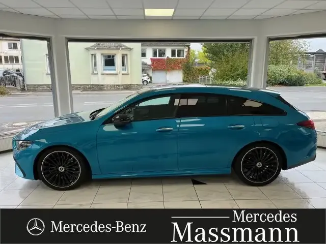 Mercedes-Benz CLA 200