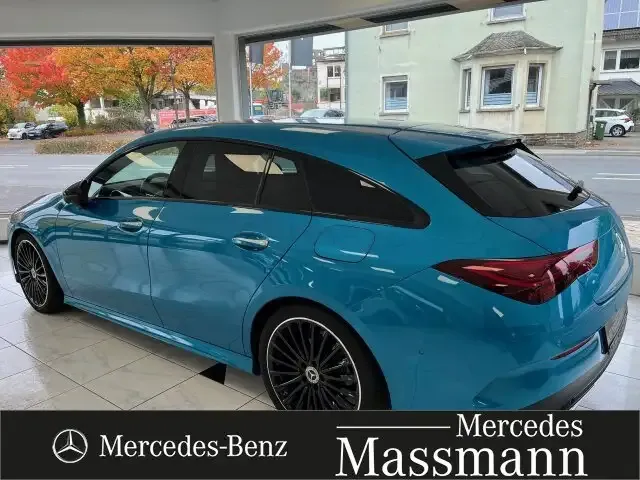 Mercedes-Benz CLA 200