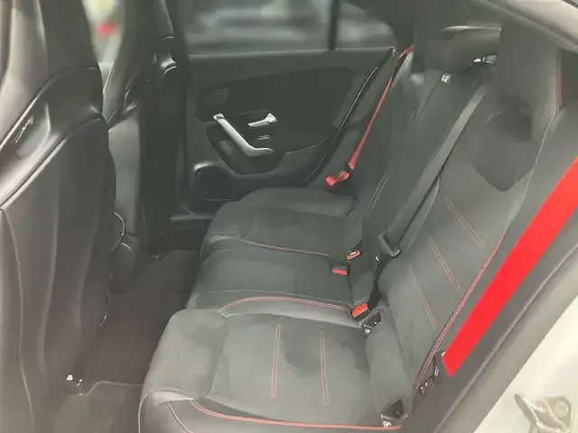 Mercedes-Benz CLA 35 AMG