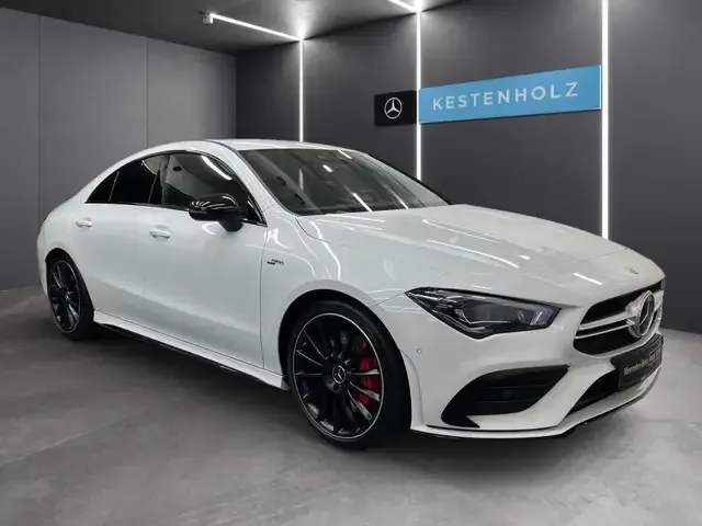 Mercedes-Benz CLA 35 AMG