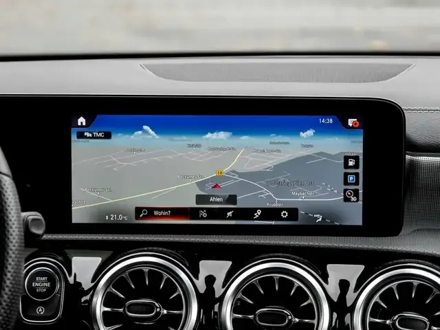 Mercedes-Benz CLA 200