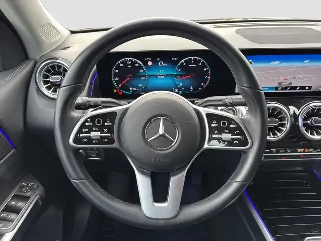 Mercedes-Benz GLB 200
