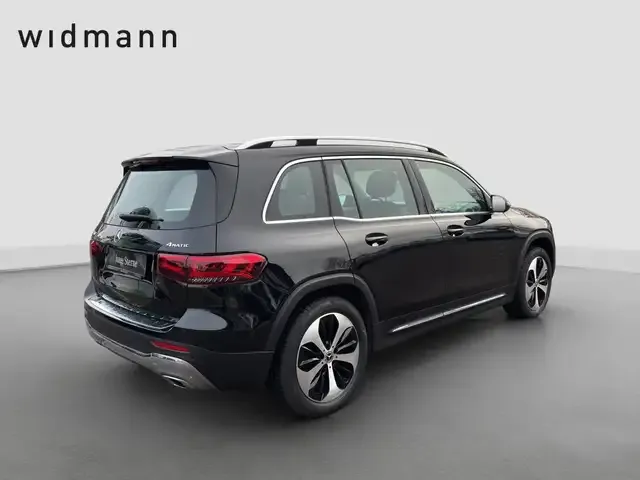 Mercedes-Benz GLB 200